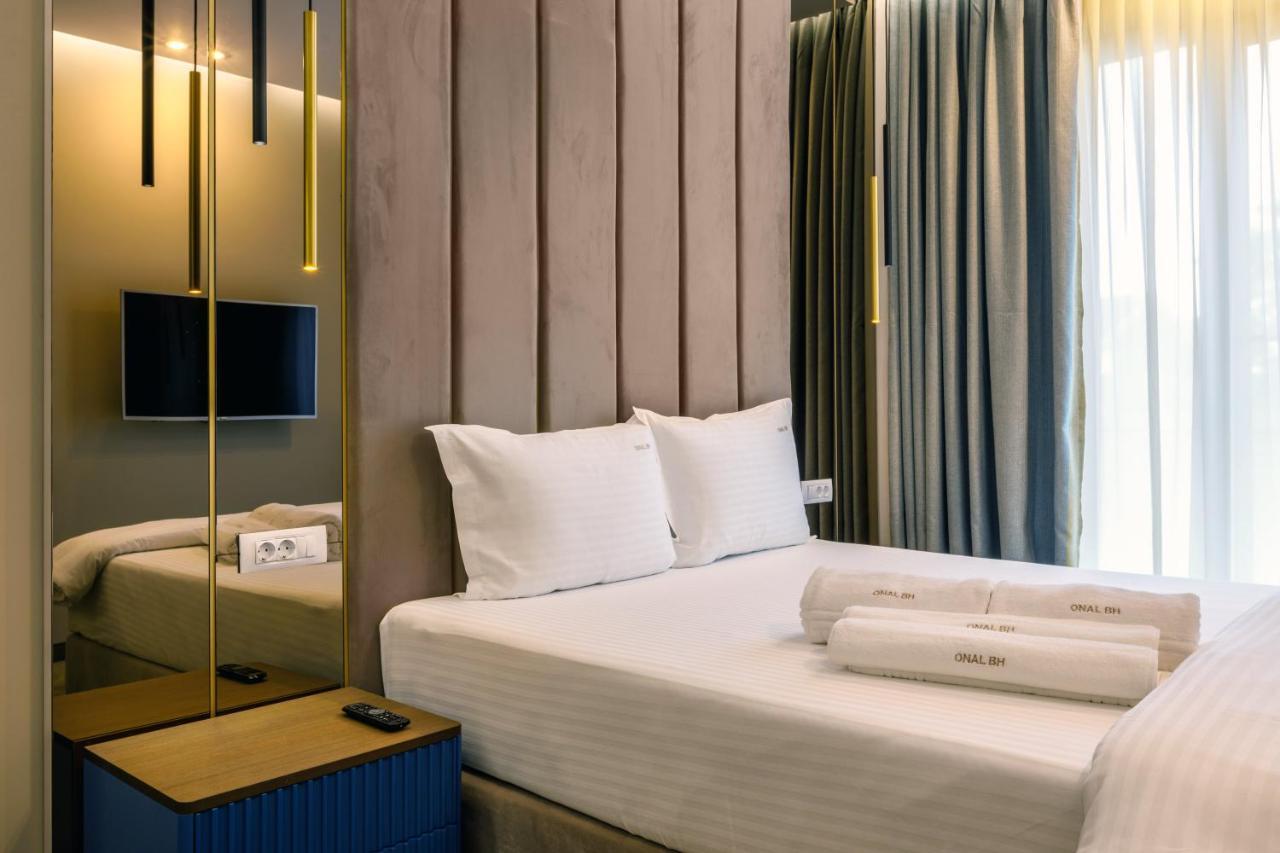Onal Boutique Hotelier Mamaia Kültér fotó